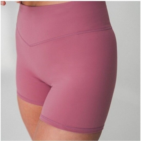 Balance Athletica Biker Shorts Cloud Rider - Picture 2 of 8